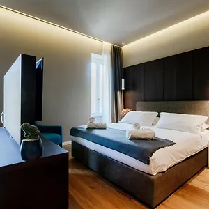 Guest house Ama 18 - The House Of Travelers-, Como